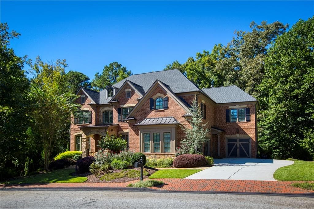 6 bedroom, 7 bathroom, 7,909 sq ft single family residence sold at 1470 Gatestone Way, Atlanta, GA 30339