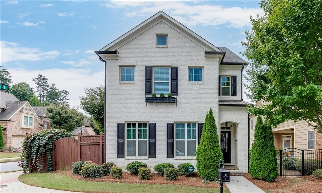 437 Raven Brook Lane, Suwanee, GA 30024 — most recent listing photo