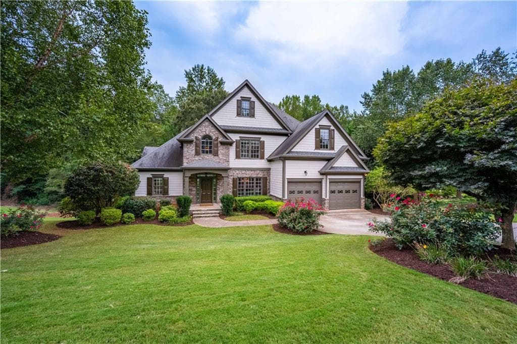 8915 Stone River Drive, Gainesville, GA 30506 — most recent listing photo