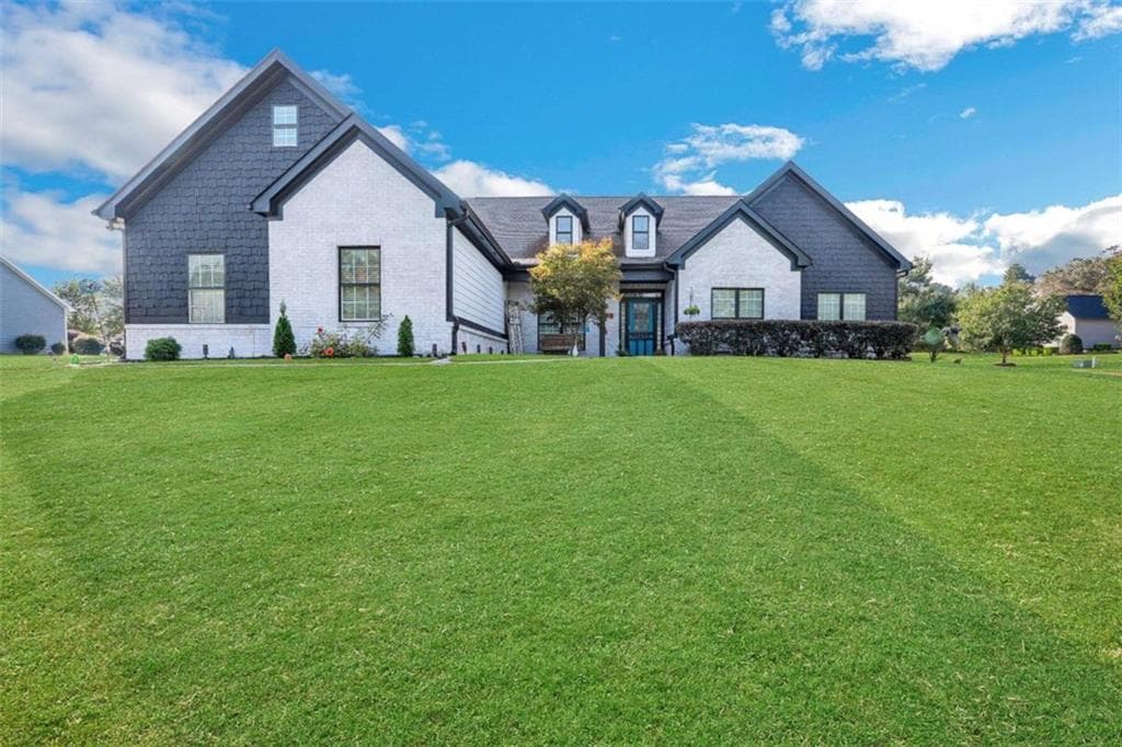4 bedroom, 3 bathroom single family residence sold at 579 Stratford Parkway, Winder, GA 30680