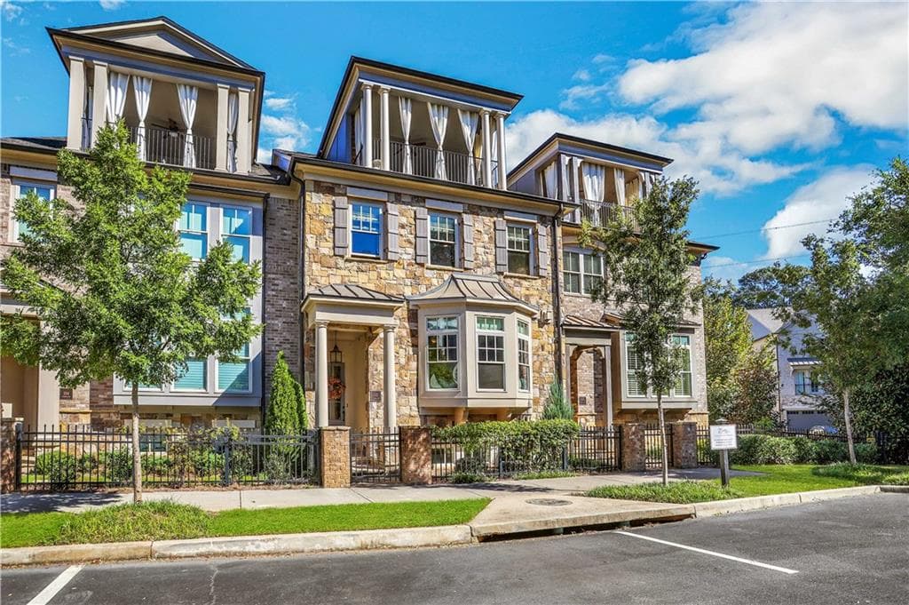 4 bedroom, 5 bathroom, 3,750 sq ft townhouse sold at 1112 Cordia Avenue, Atlanta, GA 30318