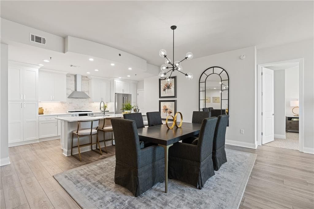 3 bedroom, 3 bathroom, 1,992 sq ft condominium sold at 270 17th Street 3903, Atlanta, GA 30363