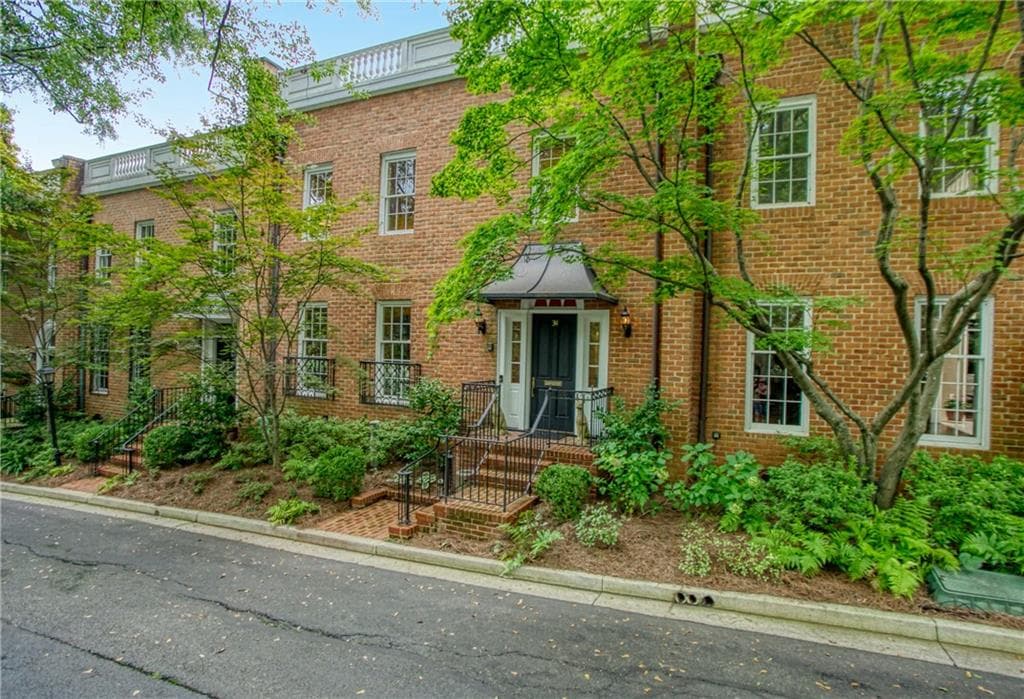 4 bedroom, 6 bathroom townhouse sold at 3131 Slaton Drive 31, Atlanta, GA 30305