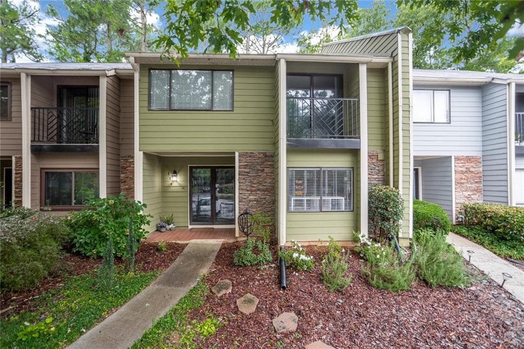 114 Goldrush Circle, Sandy Springs, GA 30328 — most recent listing photo