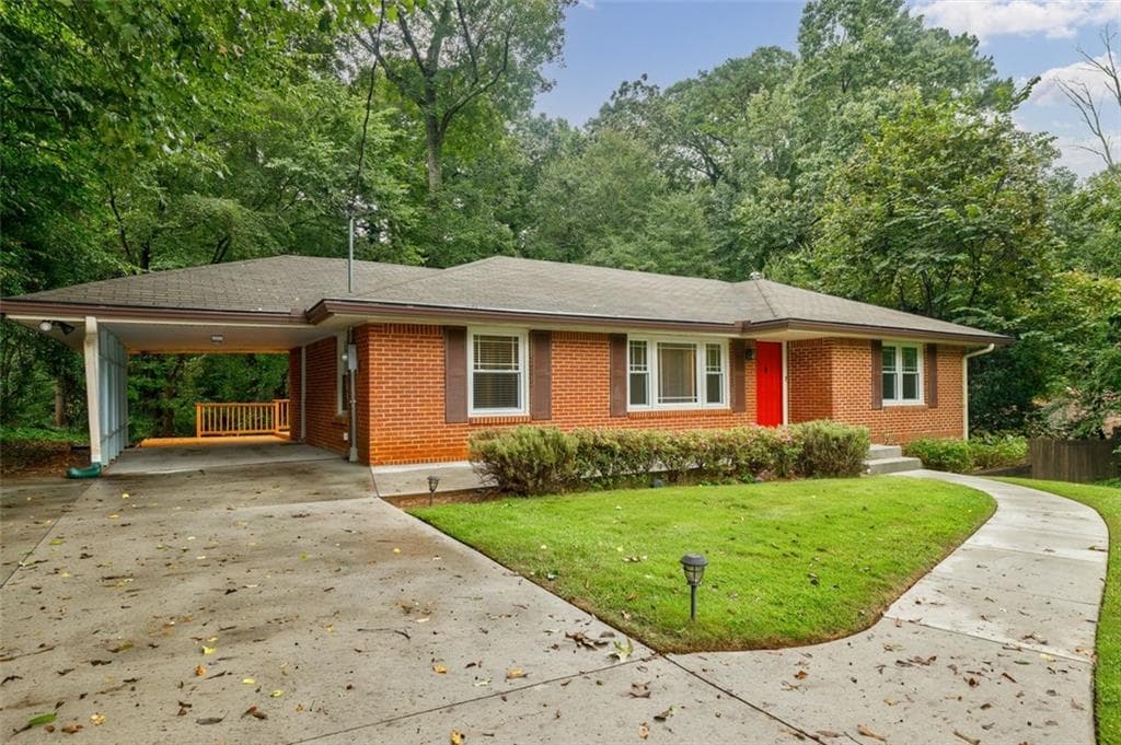 3 bedroom, 2 bathroom, 1,839 sq ft single family residence sold at 1095 LATHAM Road, Decatur, GA 30033