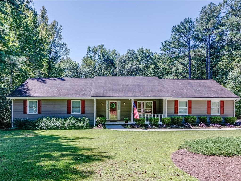 3 bedroom, 2 bathroom single family residence sold at 255 Deep Step, Covington, GA 30014