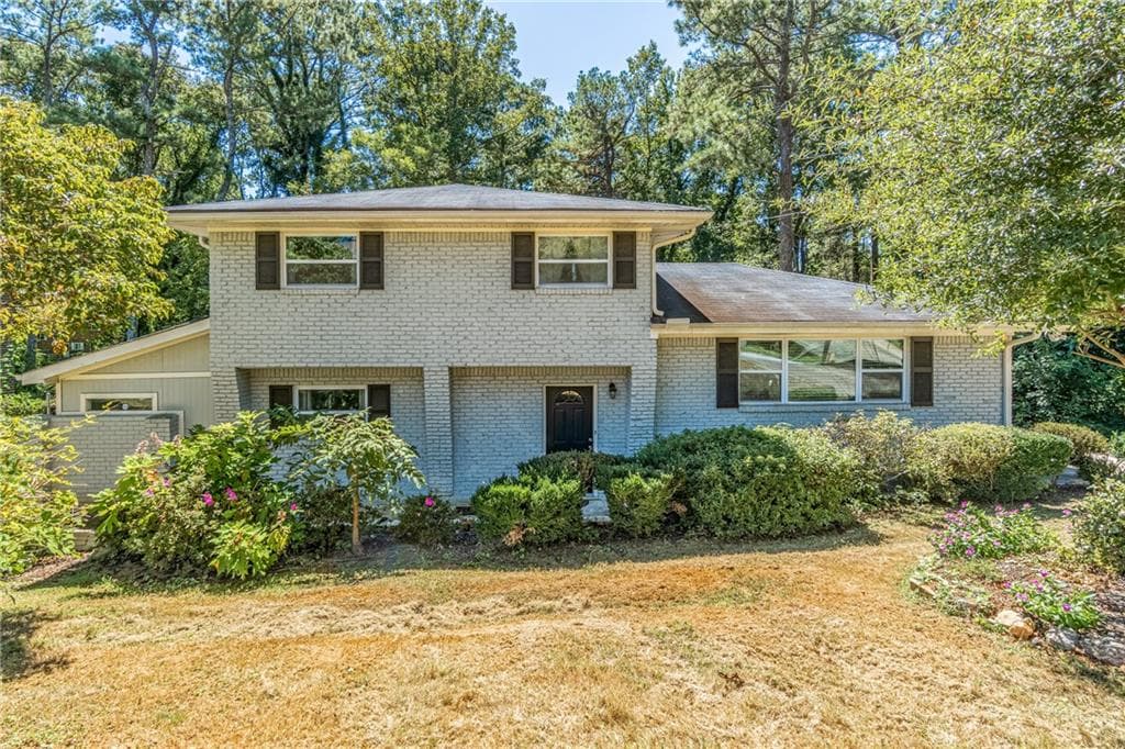 3 bedroom, 2 bathroom, 1,850 sq ft single family residence sold at 4022 Brookcrest Circle, Decatur, GA 30032