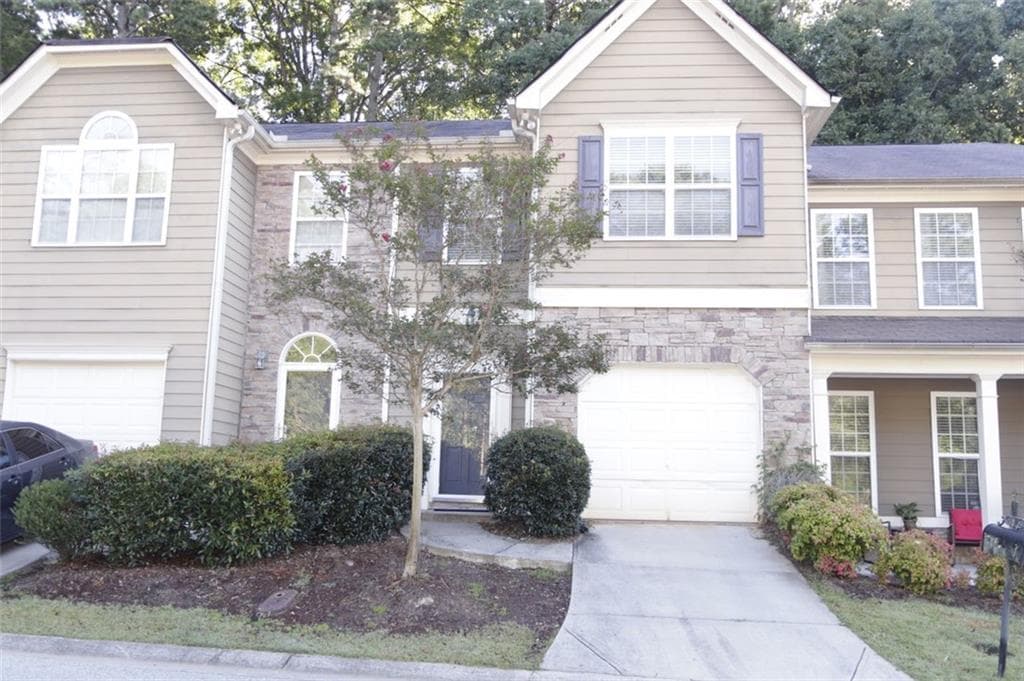 3 bedroom, 3 bathroom, 1,692 sq ft townhouse sold at 2812 RIDGEVIEW Drive, Atlanta, GA 30331