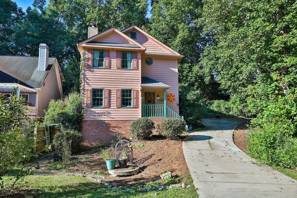 1427 OAKENGATE Drive, Stone Mountain, GA 30083 — most recent listing photo