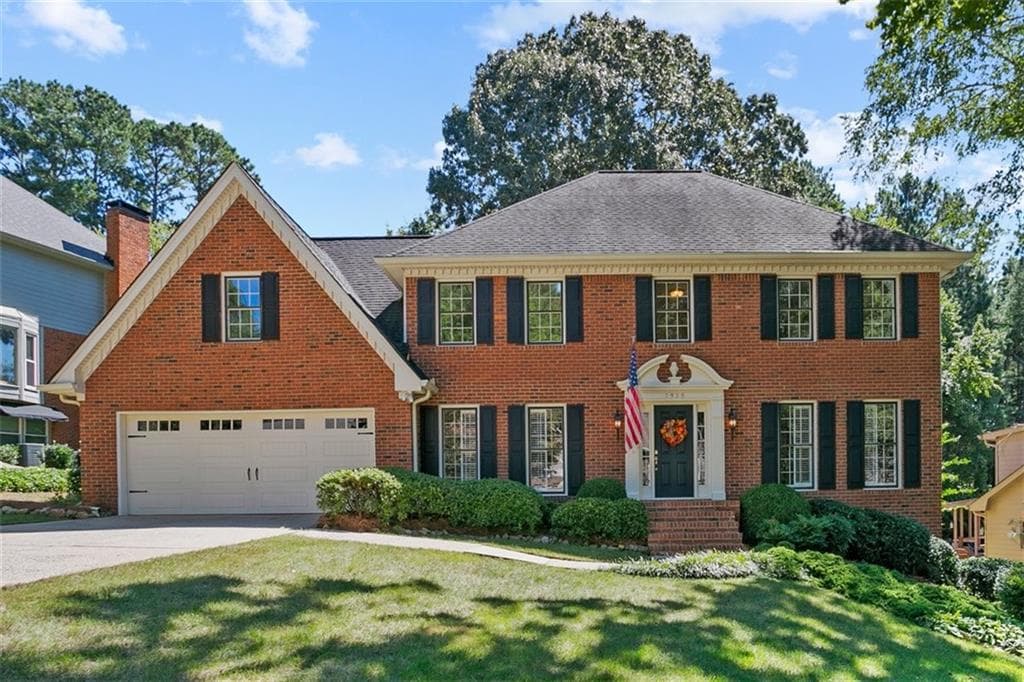 4 bedroom, 3 bathroom, 2,963 sq ft single family residence sold at 2925 Arborwoods Drive, Alpharetta, GA 30022
