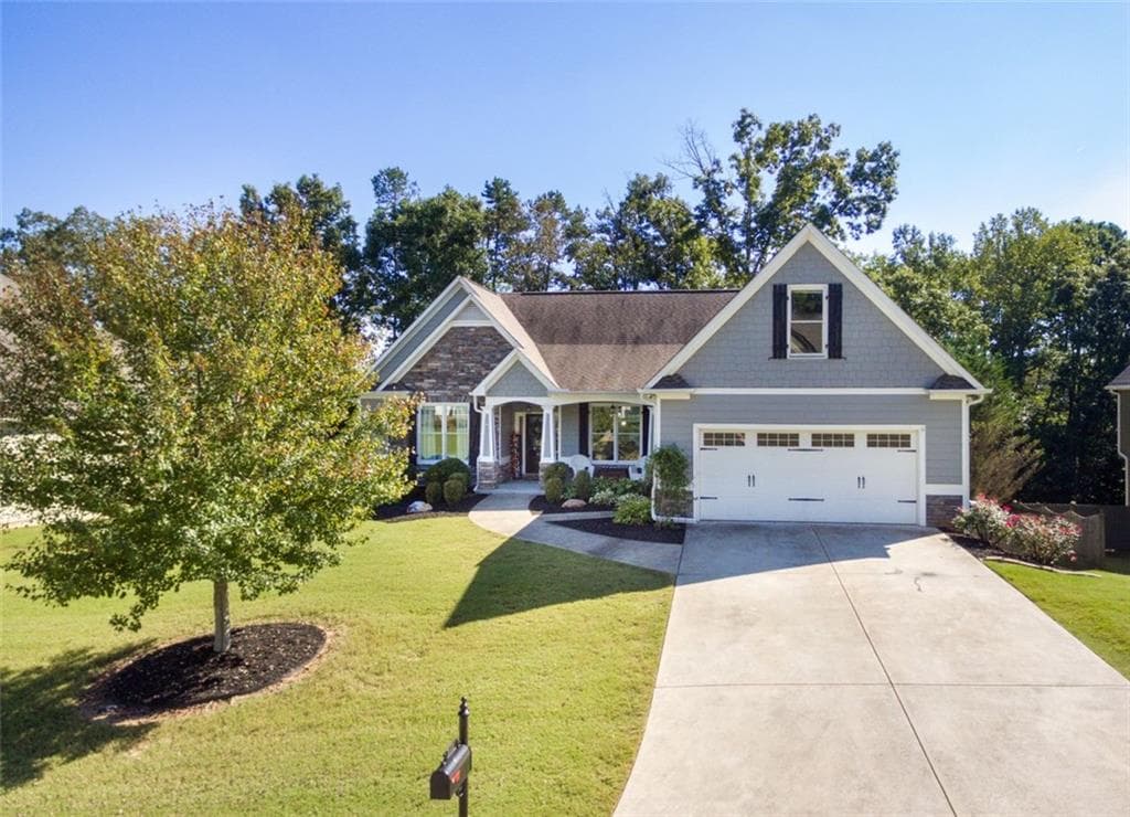 5 bedroom, 3 bathroom, 3,417 sq ft single family residence sold at 125 N MOUNTAIN BROOKE Drive, Ball Ground, GA 30107