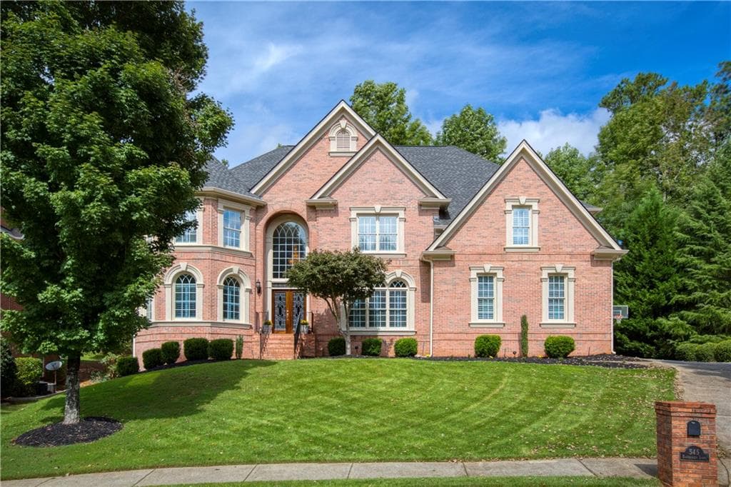 6 bedroom, 6 bathroom, 7,278 sq ft single family residence sold at 545 Barnesley Lane, Alpharetta, GA 30022