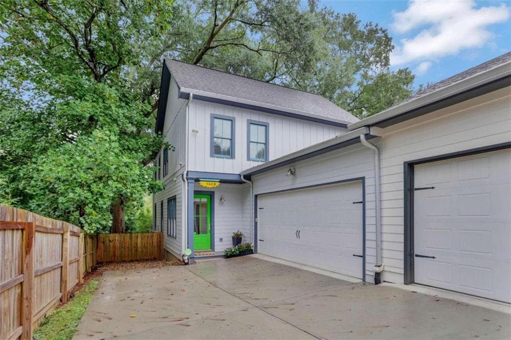 4 bedroom, 3 bathroom, 2,424 sq ft townhouse sold at 960 Rawlins Street B, Atlanta, GA 30315