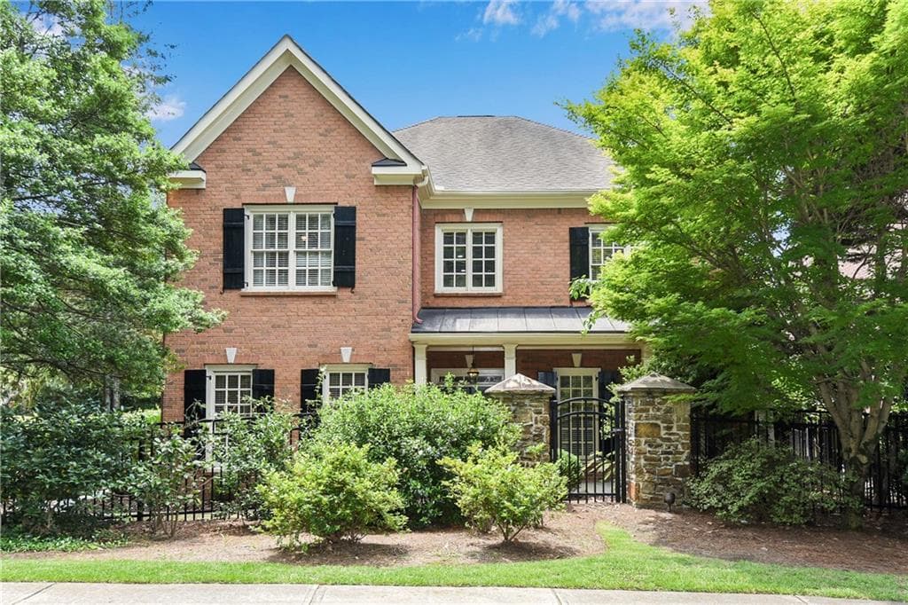 4 bedroom, 4 bathroom, 3,551 sq ft single family residence sold at 1137 Brookhaven Commons Drive, Brookhaven, GA 30319