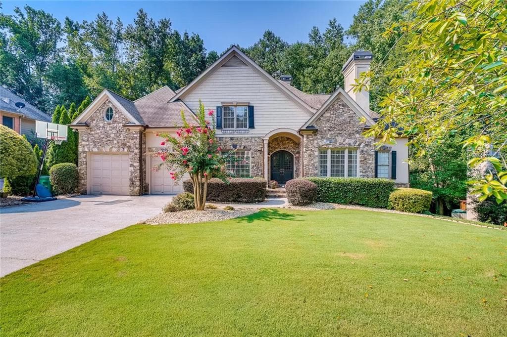 6 bedroom, 6 bathroom single family residence sold at 5765 Lake Heights Circle, Johns Creek, GA 30022