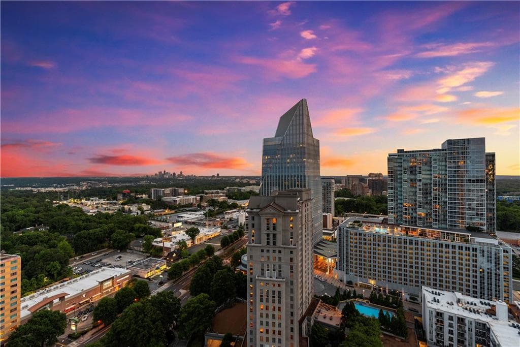 1 bedroom, 1 bathroom, 620 sq ft condominium sold at 3324 Peachtree Road 2716, Atlanta, GA 30326