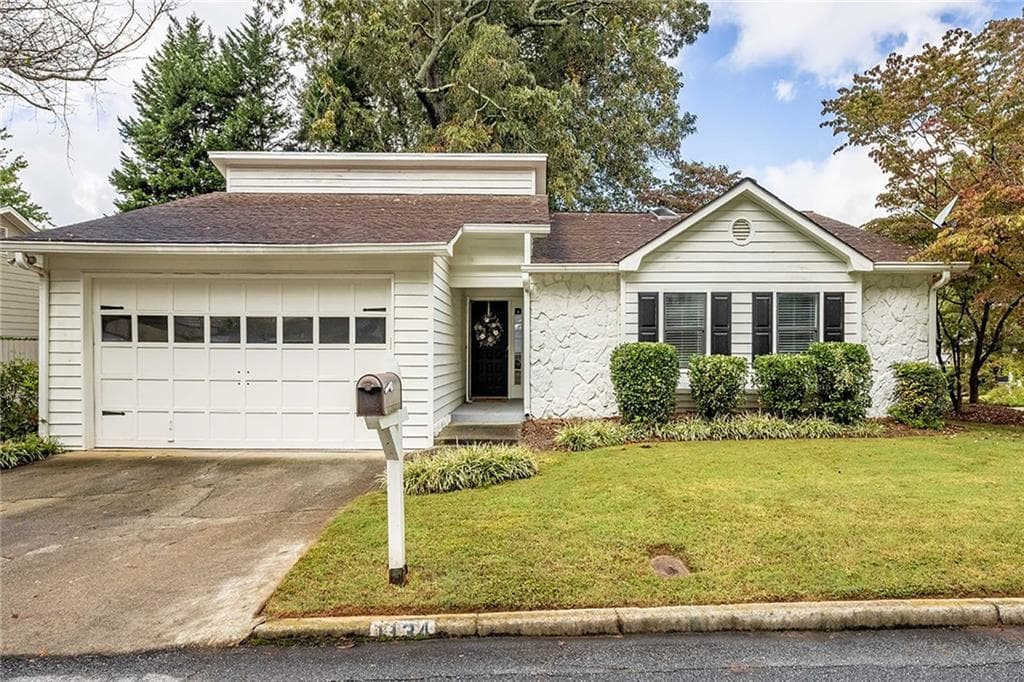 3 bedroom, 2 bathroom single family residence sold at 1134 Capital Club Circle, Brookhaven, GA 30319