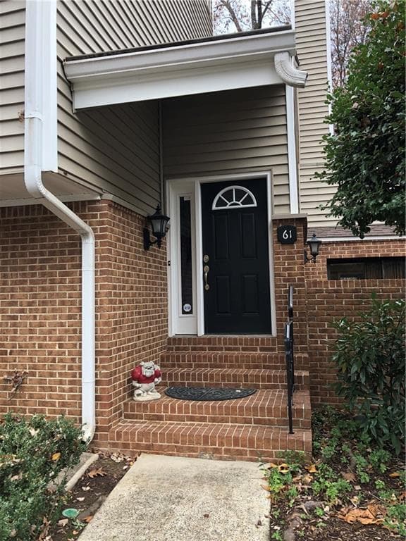 2 bedroom, 2 bathroom, 1,600 sq ft condominium sold at 61 Dunwoody Springs Drive, Atlanta, GA 30328