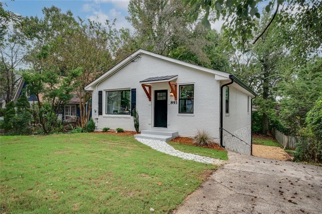 3 bedroom, 2 bathroom, 2,072 sq ft single family residence sold at 893 UNITED Avenue, Atlanta, GA 30316