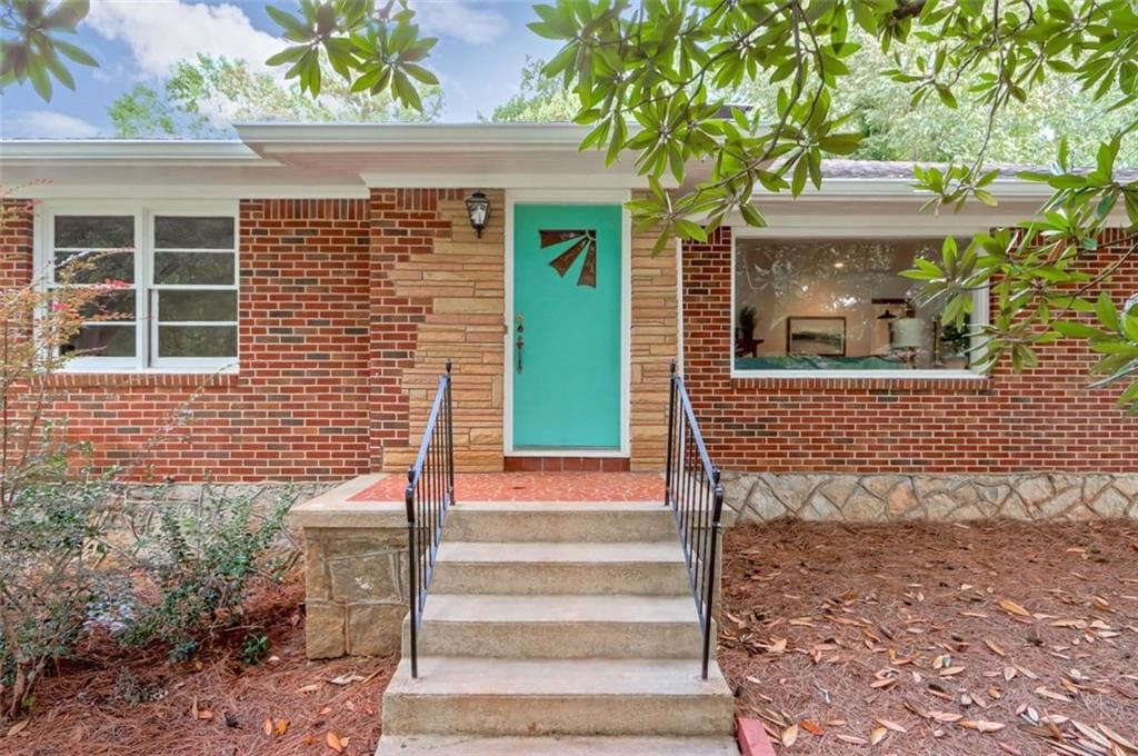 3 bedroom, 2 bathroom, 1,987 sq ft single family residence sold at 2245 Edgemore Drive, Atlanta, GA 30316
