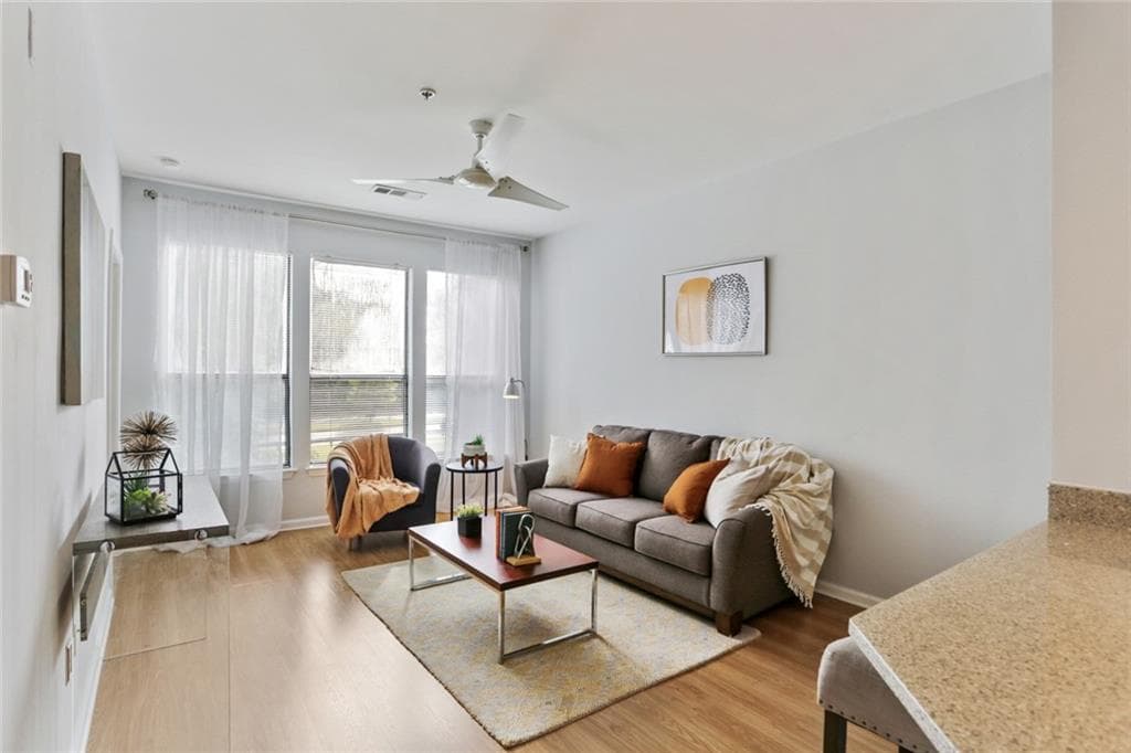 1 bedroom, 1 bathroom, 646 sq ft condominium sold at 821 Ralph McGill Boulevard 3425, Atlanta, GA 30306