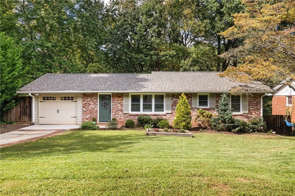 902 GAYLEMONT Circle, Decatur, GA 30033 — most recent listing photo