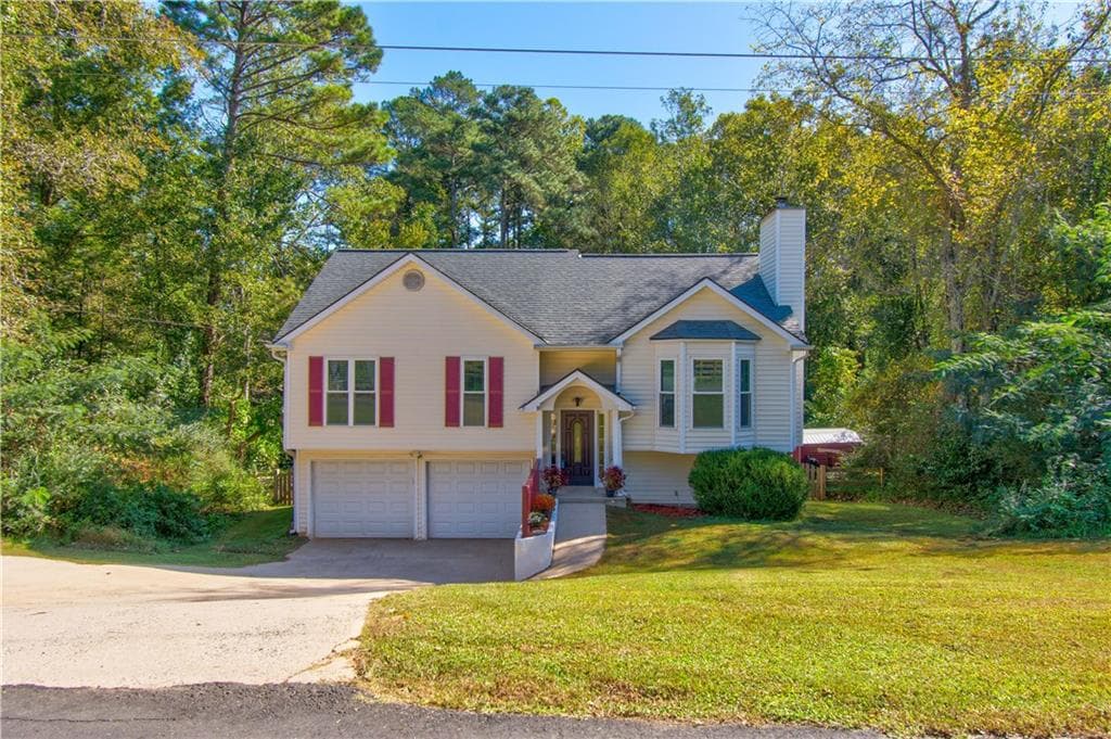 4 bedroom, 3 bathroom, 1,800 sq ft single family residence sold at 905 Old Magnolia Trail, Canton, GA 30115