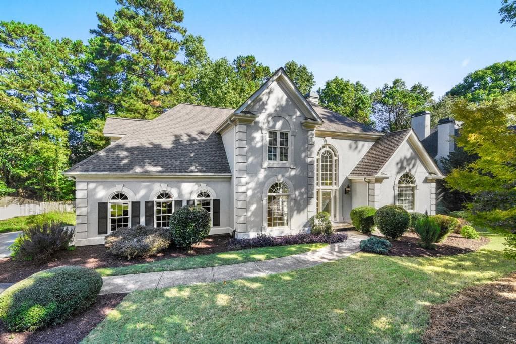 4 bedroom, 4 bathroom, 3,834 sq ft single family residence sold at 3730 Hedgecliff Court, Alpharetta, GA 30022