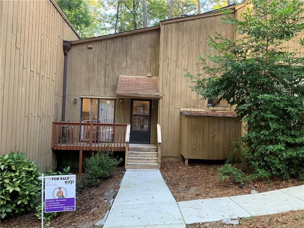 3107 Fairington Drive, Lithonia, GA 30038 — most recent listing photo