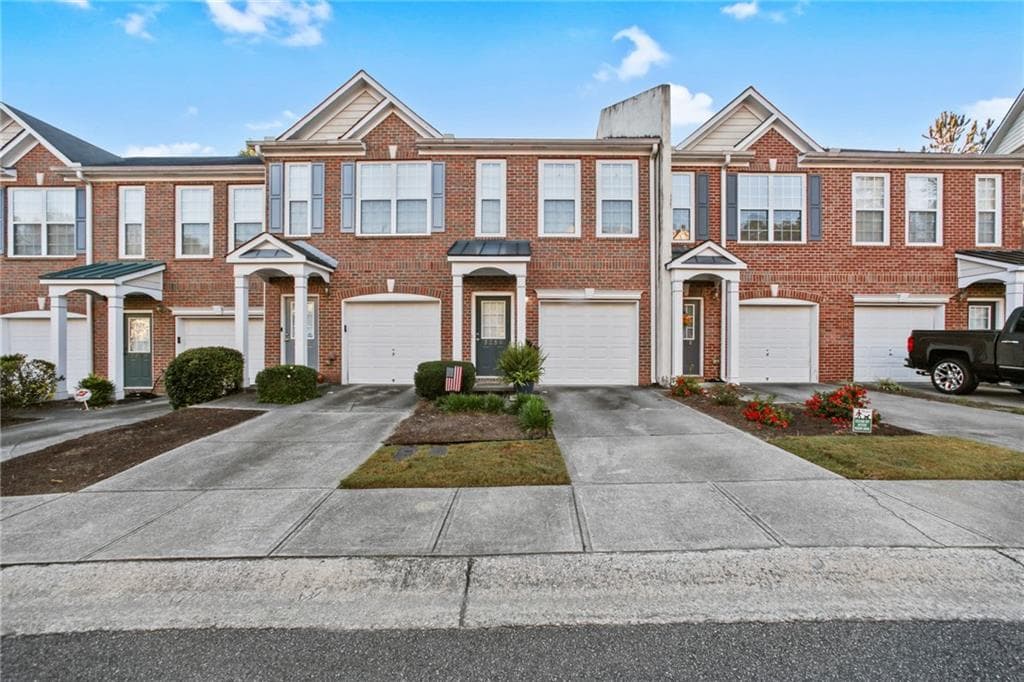2 bedroom, 2 bathroom, 1,154 sq ft townhouse sold at 3284 Mill Springs Circle, Buford, GA 30519