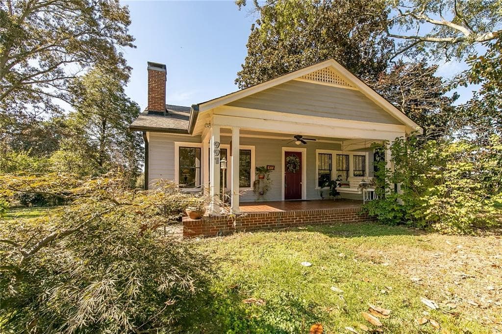 3 bedroom, 2 bathroom, 1,788 sq ft single family residence sold at 991 Bouldercrest Drive, Atlanta, GA 30316