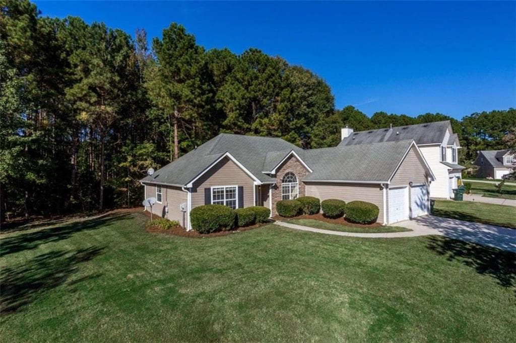 3 bedroom, 2 bathroom, 1,519 sq ft single family residence sold at 4533 Era Trace, Snellville, GA 30039
