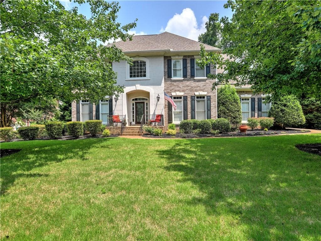 5 bedroom, 5 bathroom, 6,200 sq ft single family residence sold at 2735 Kingsburgh Court, Marietta, GA 30066
