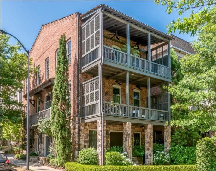 3 bedroom, 4 bathroom, 2,700 sq ft single family residence sold at 925 Faith Avenue, Atlanta, GA 30316