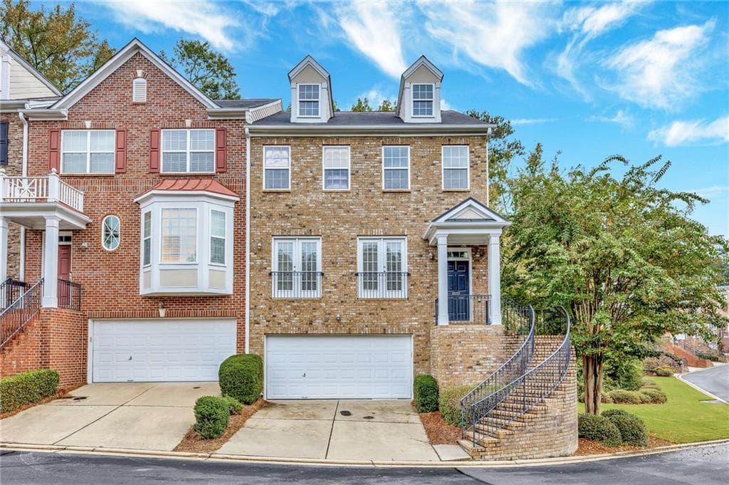 3 bedroom, 4 bathroom, 2,856 sq ft townhouse sold at 3972 Old Atlanta Station Court 8, Atlanta, GA 30339