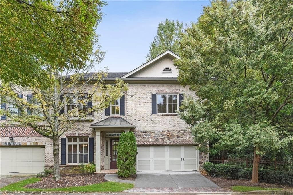 4 bedroom, 4 bathroom, 3,150 sq ft townhouse sold at 3033 Stone Gate Drive, Atlanta, GA 30324