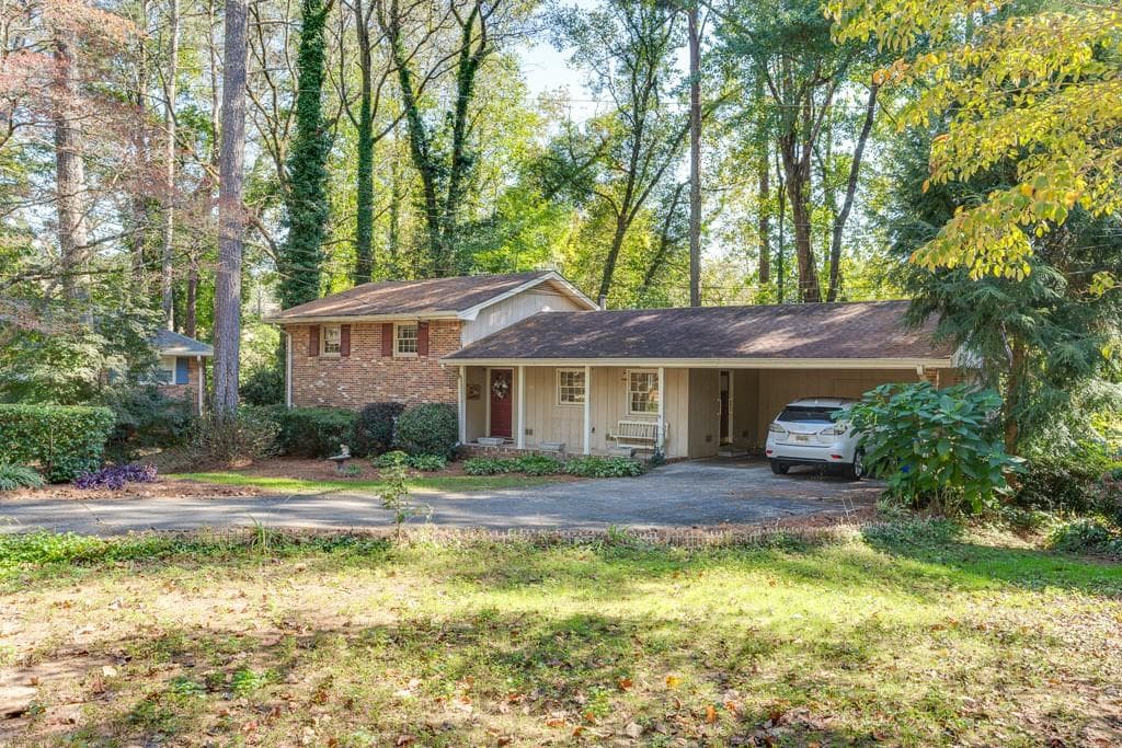 950 Garfield Court, Stone Mountain, GA 30083 — most recent listing photo