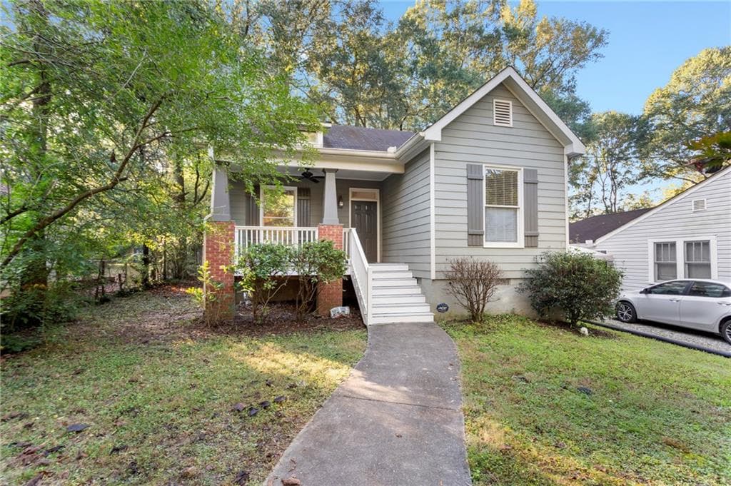 3 bedroom, 2 bathroom, 1,488 sq ft single family residence sold at 2528 Edwards Drive, Atlanta, GA 30318