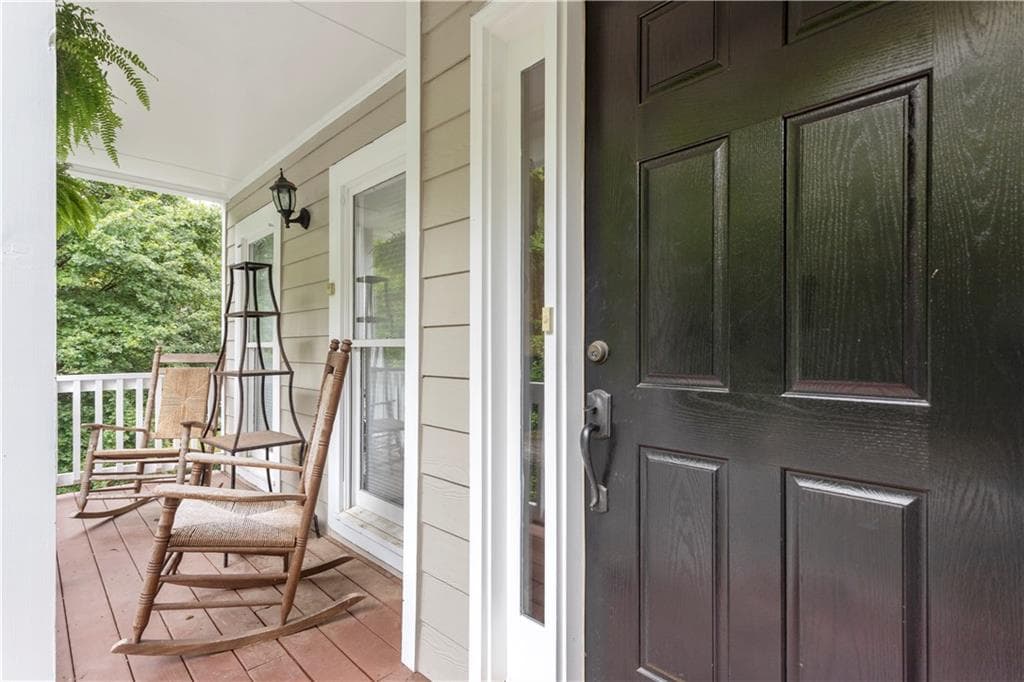 3 bedroom, 3 bathroom, 1,798 sq ft single family residence sold at 1155A Davis Place, Atlanta, GA 30318