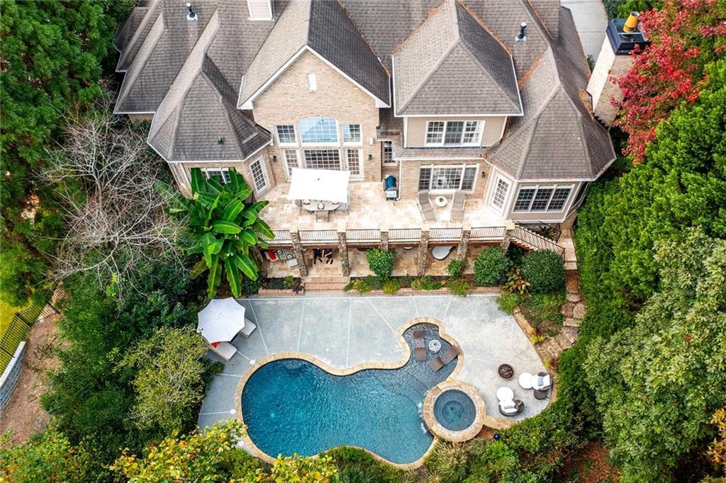 4721 E Conway Drive, Sandy Springs, GA 30327 — most recent listing photo