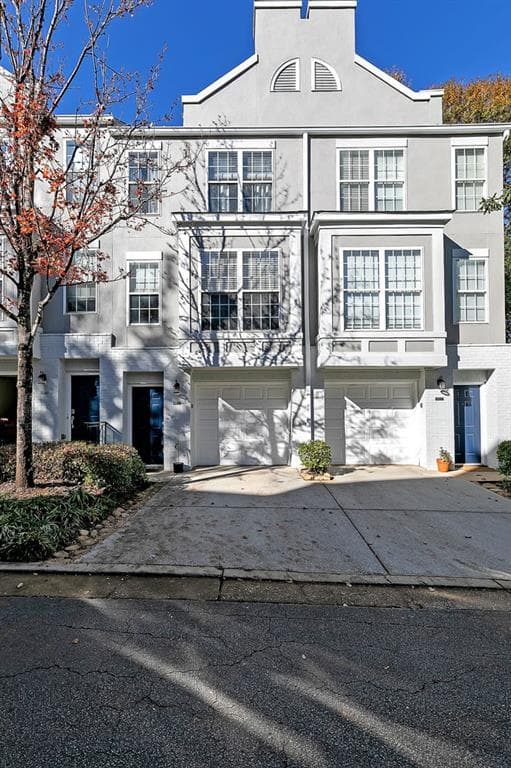 1 bedroom, 1 bathroom, 900 sq ft townhouse sold at 1182 Village Court 1182, Atlanta, GA 30316