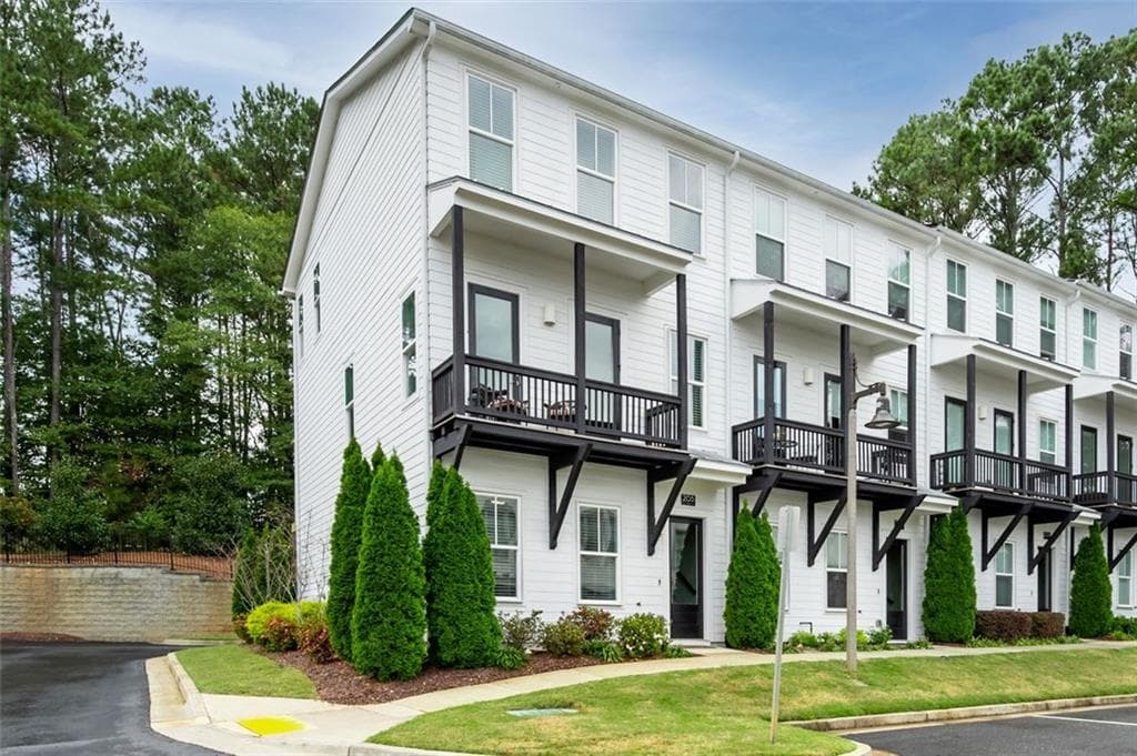 205 SESSIONS Street 10, Woodstock, GA 30188 — most recent listing photo