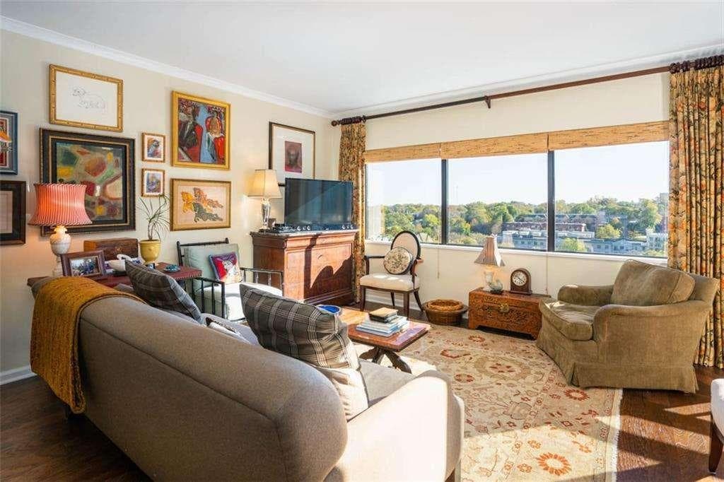 1 bedroom, 1 bathroom condominium sold at 1130 Piedmont Avenue 1305, Atlanta, GA 30309