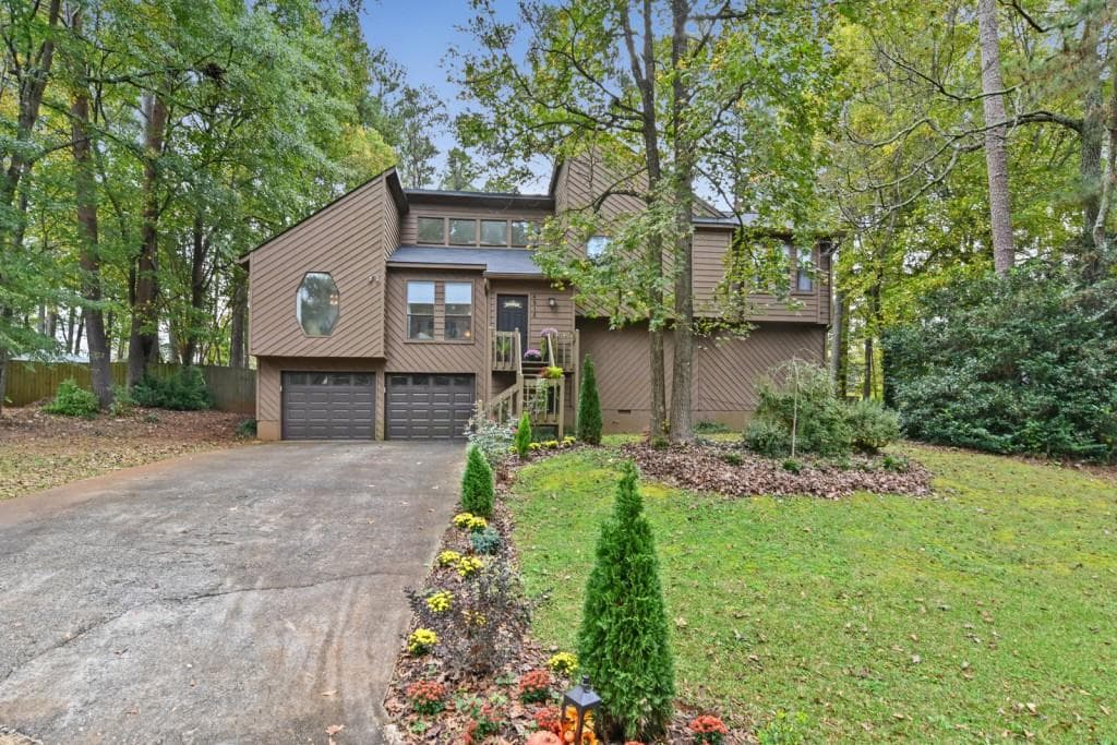 4818 Highpoint Drive, Marietta, GA 30066 — most recent listing photo
