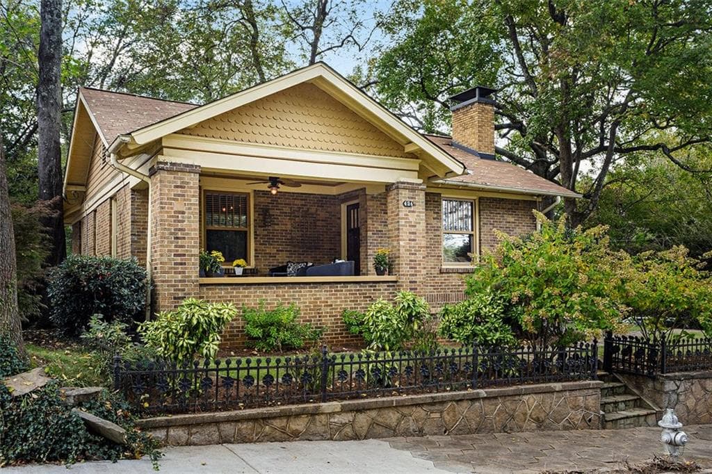 2 bedroom, 1 bathroom, 1,213 sq ft single family residence sold at 434 EUCLID Terrace, Atlanta, GA 30307