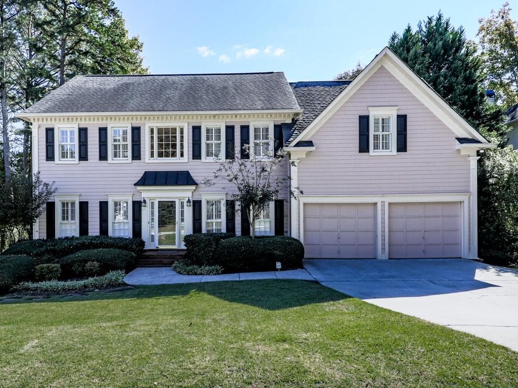 5 bedroom, 4 bathroom, 4,681 sq ft single family residence sold at 1028 Longwood Drive, Woodstock, GA 30189