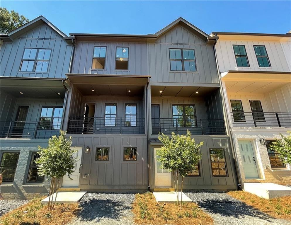 2 bedroom, 2 bathroom, 1,200 sq ft townhouse sold at 191 Chestnut Circle 37, Atlanta, GA 30342