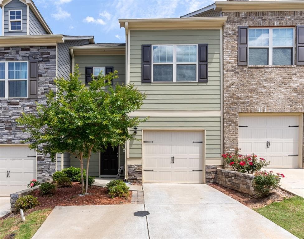 3 bedroom, 3 bathroom, 1,584 sq ft townhouse sold at 262 Valley Crossing, Canton, GA 30114