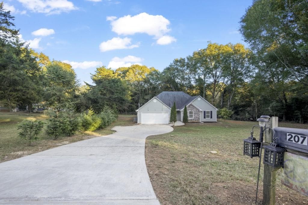 207 Indian Creek Road, Locust Grove, GA 30248 — most recent listing photo