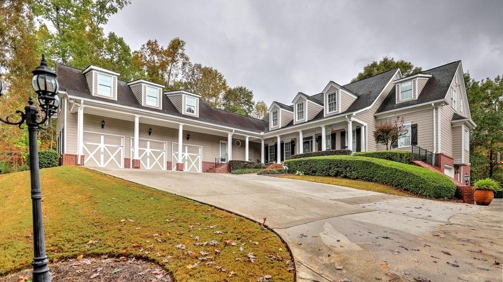 6 bedroom, 8 bathroom, 7,929 sq ft single family residence sold at 528 River Estates Parkway, Canton, GA 30115
